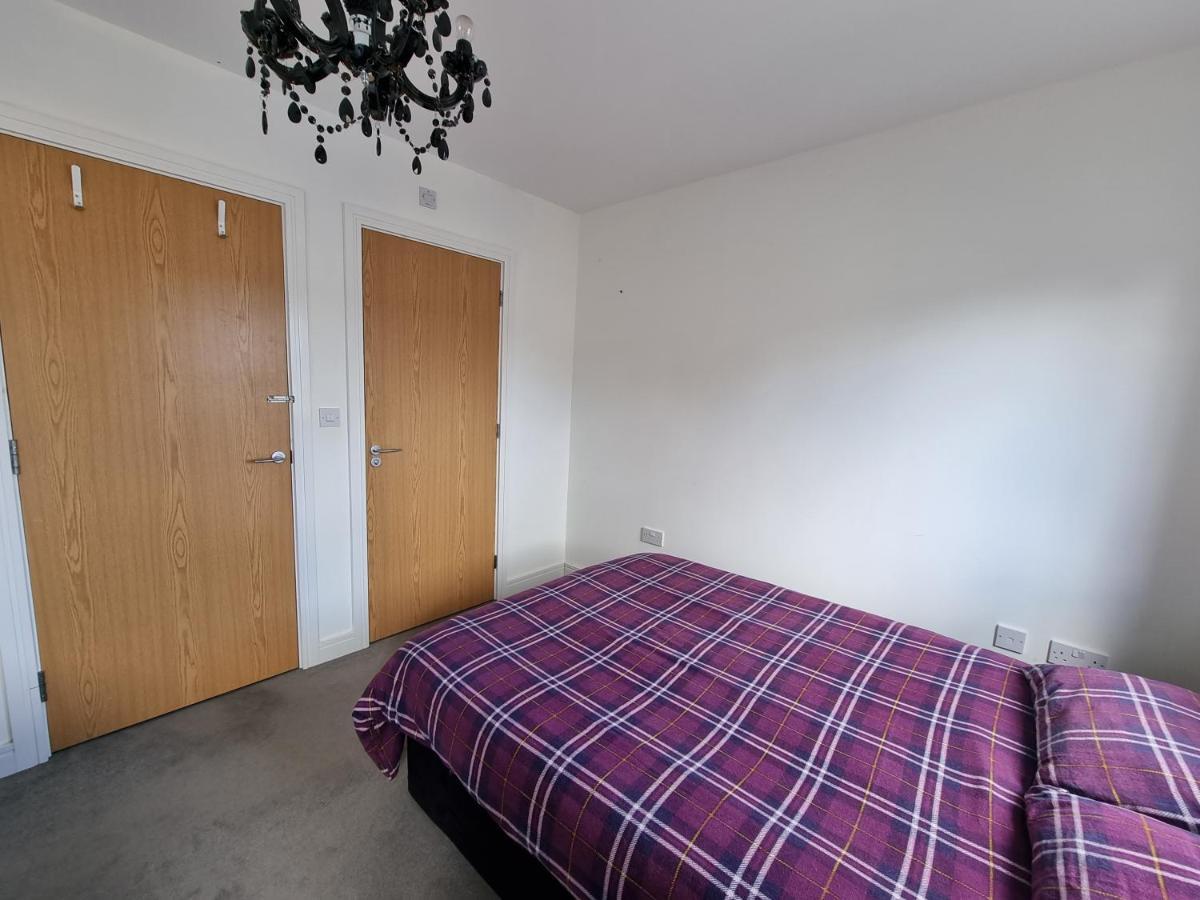 King En-Suite Close To The A30 Camborne Exterior photo